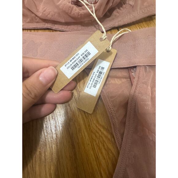 Skims Set Size XXS After Hours Rose Clay Logo Mesh Underwire Bra & open shorts - Picture 5 of 10